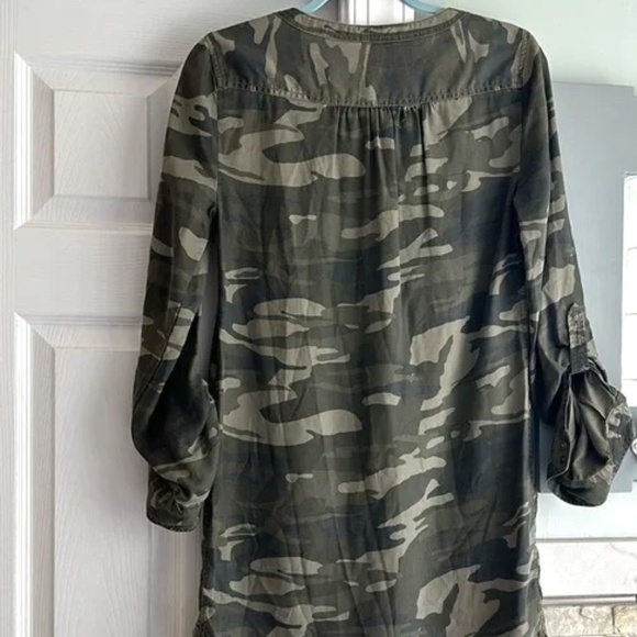 Express Camo Shirt Dress w/V Neck Size Small EUC - Picture 2 of 6